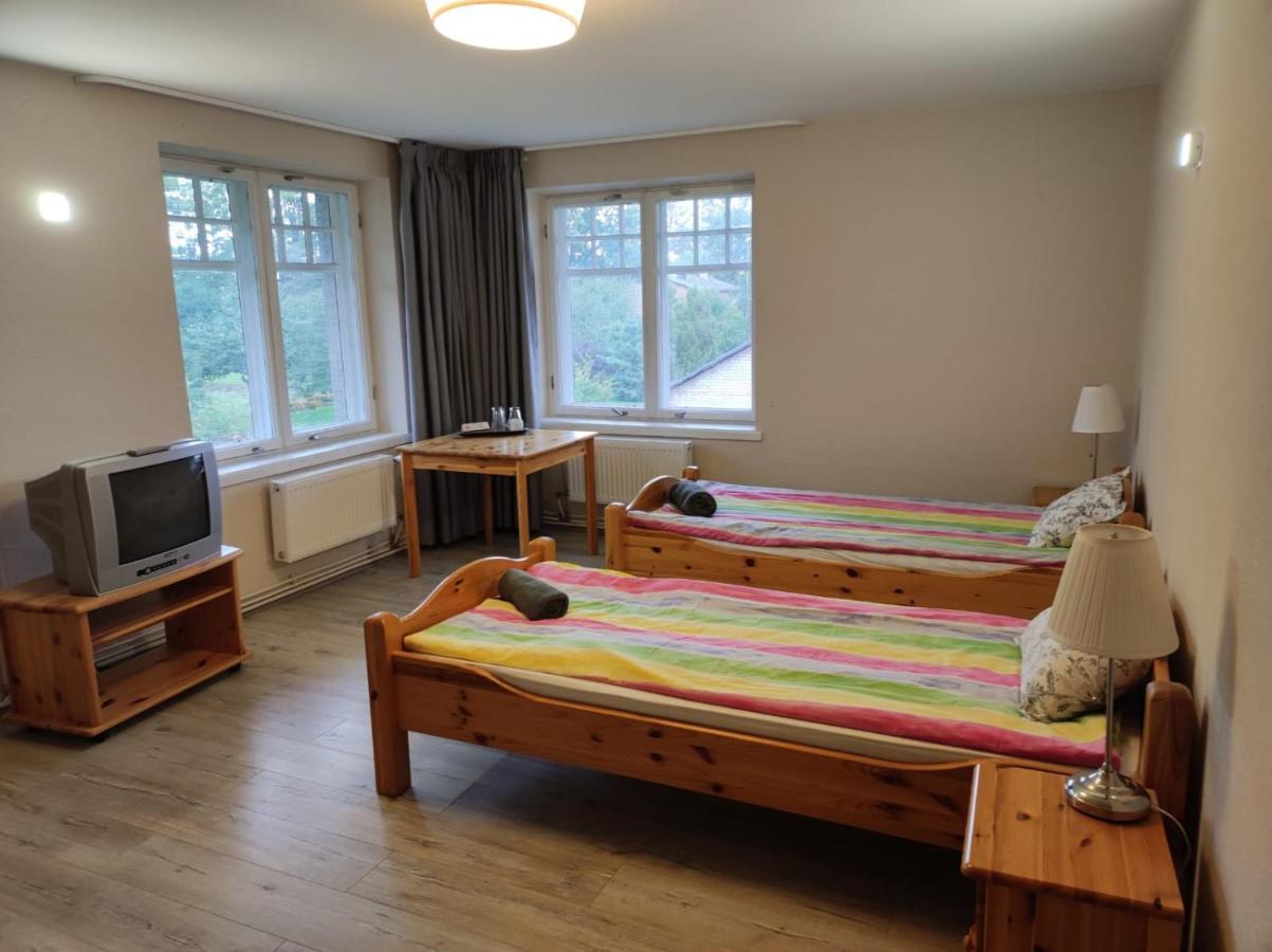 Rabbit Hotel Raiskums Ngoại thất bức ảnh