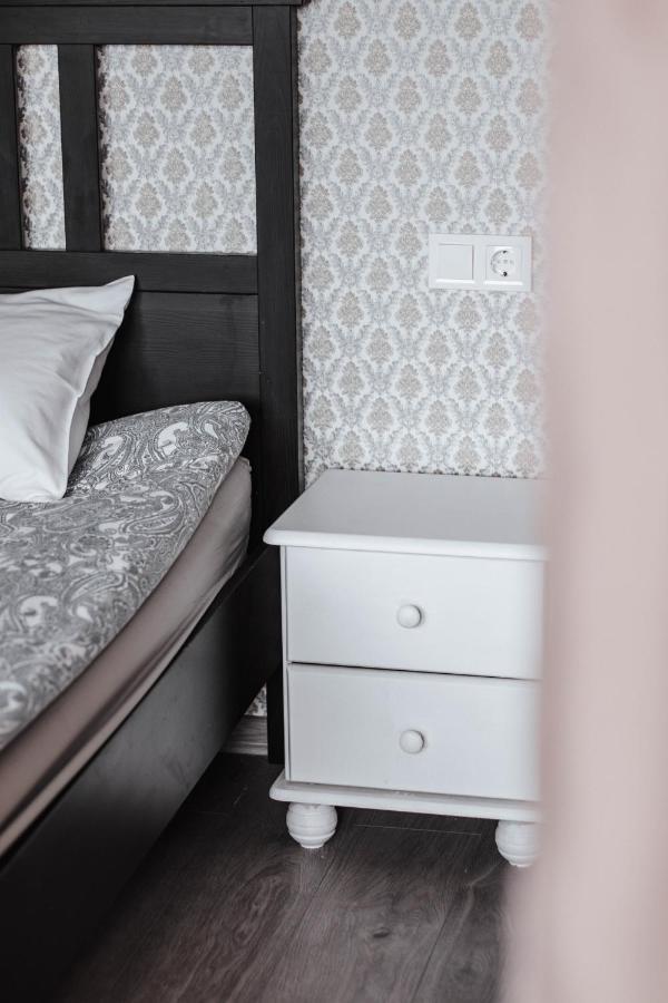 Rabbit Hotel Raiskums Ngoại thất bức ảnh