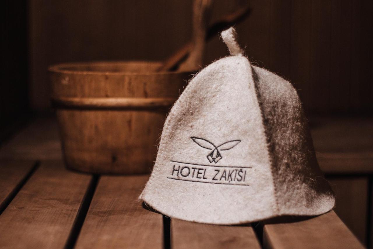 Rabbit Hotel Raiskums Ngoại thất bức ảnh